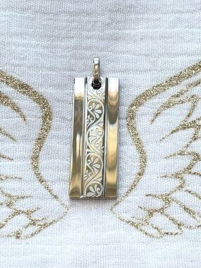 Unisex Rectangular Silver Floral Engraved Pendant Necklace - Stainless Steel